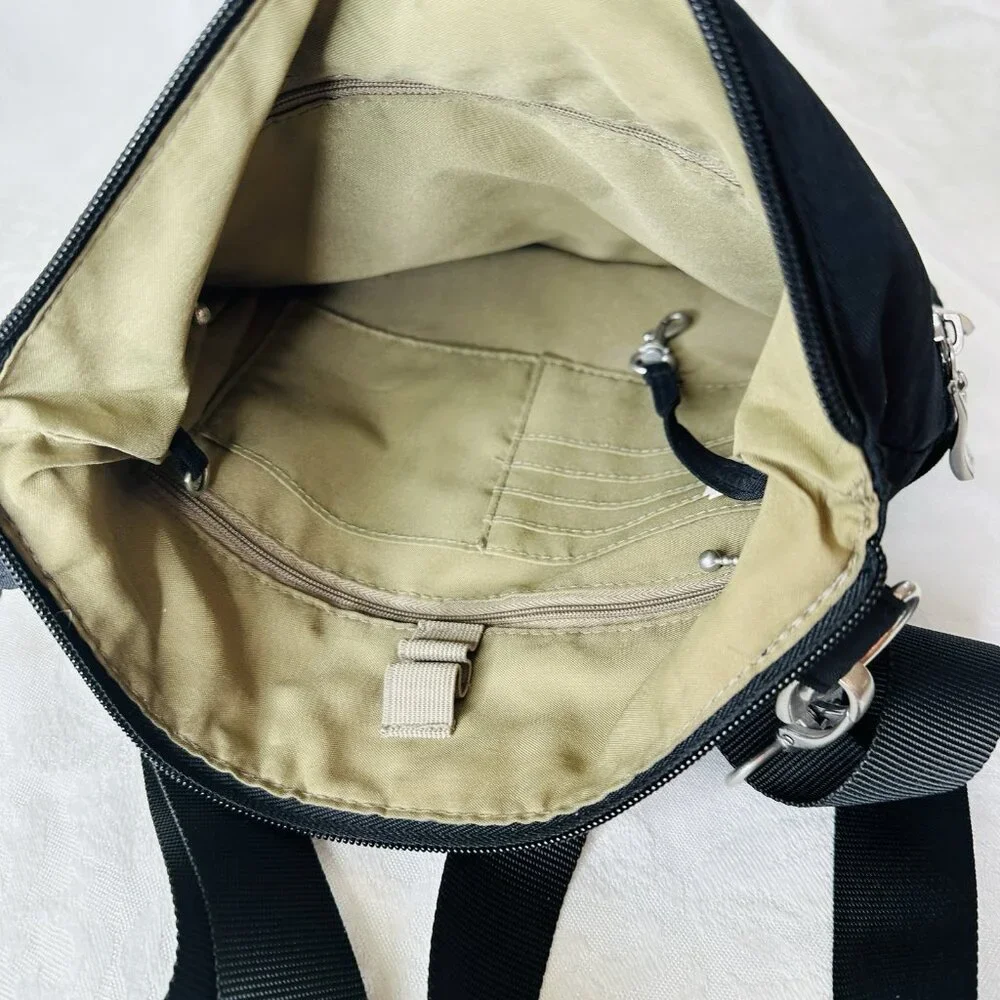 Baggallini Big Zip Crossbody Purse Lots of Pockets Nylon Wide Strap Lined 11” - Picture 7 of 14